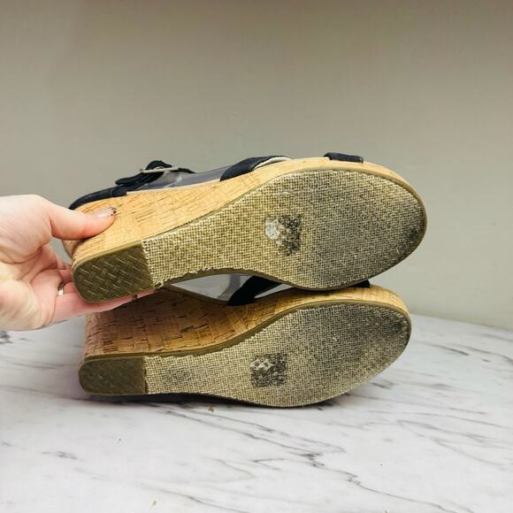 TOMS Clarissa Black Suede Leather Wedge Sandal Women’s Size 8.5 - Picture 7 of 10
